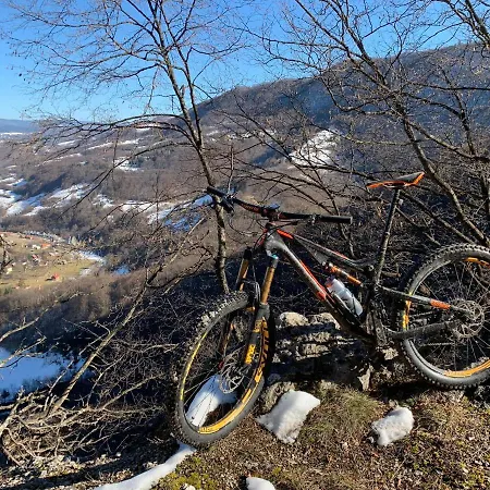 아파트 Sokograd Attic Sipovo