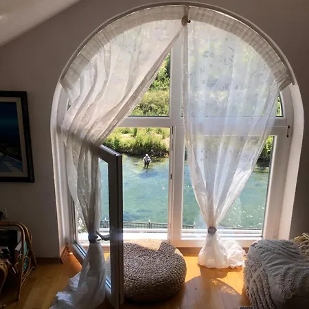 Sokograd Attic 아파트