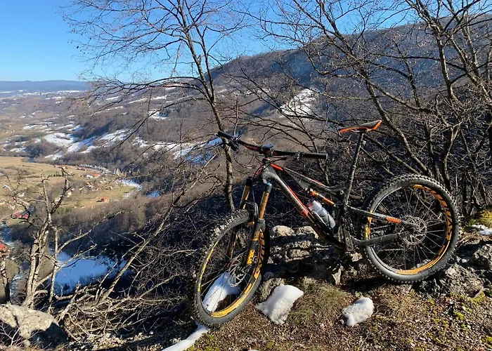 公寓 Sokograd Attic Sipovo